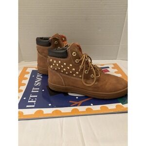 Pastry Tan Hip Hop Shoe/Boot Size 8